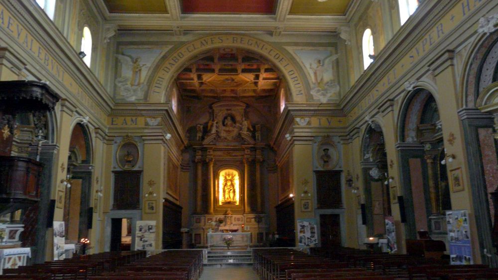 In der Chiesa San Pietro Apostolo